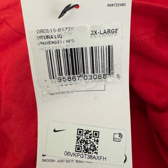 Men Nike Tshirt - Picture 5 of 5